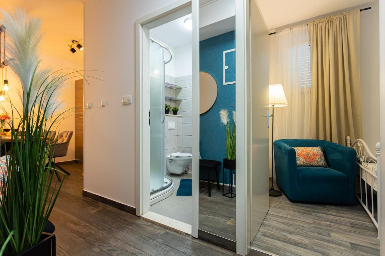 Oasis Luxury Apartment With Terrarce And Jacuzzi Split Eksteriør bilde