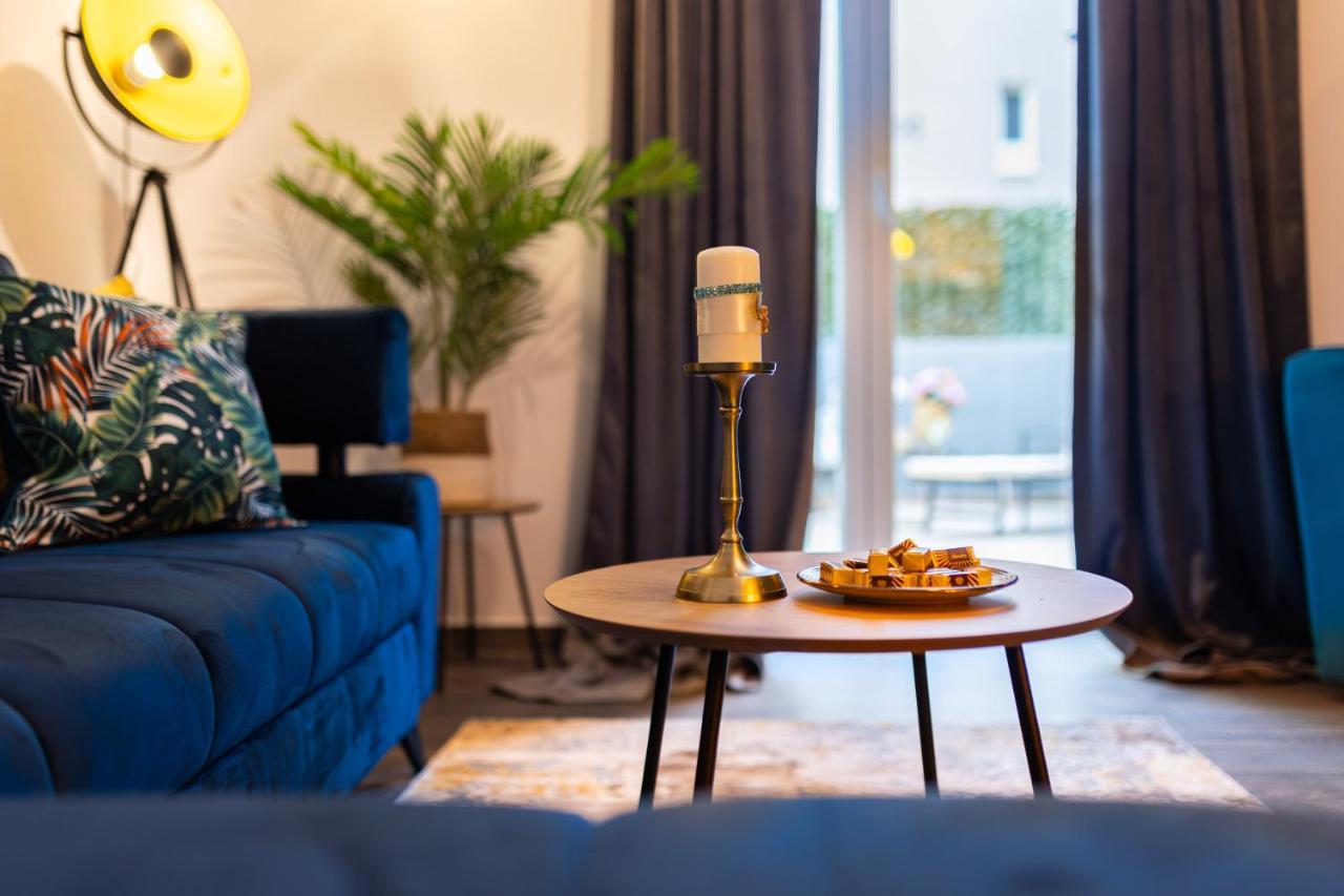Oasis Luxury Apartment With Terrarce And Jacuzzi Split Eksteriør bilde