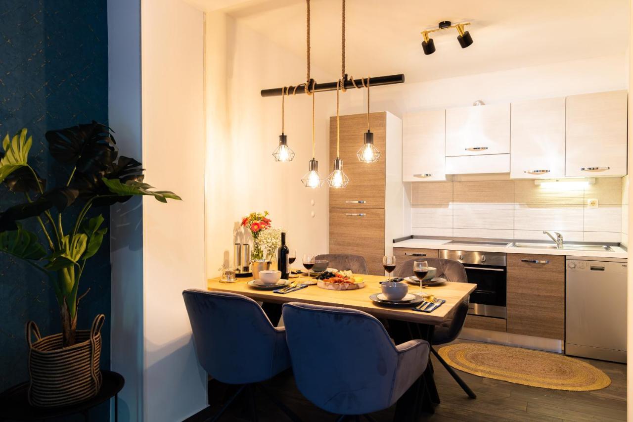 Oasis Luxury Apartment With Terrarce And Jacuzzi Split Eksteriør bilde