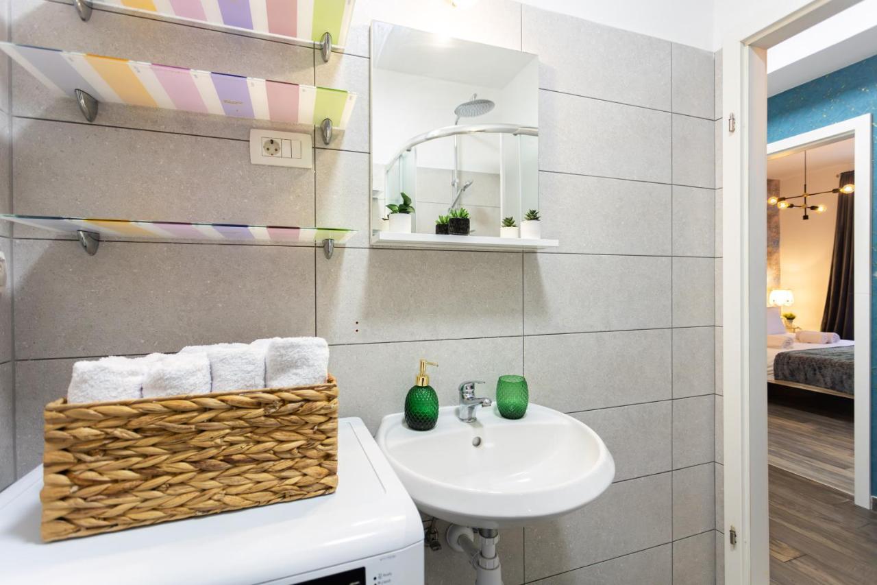Oasis Luxury Apartment With Terrarce And Jacuzzi Split Eksteriør bilde