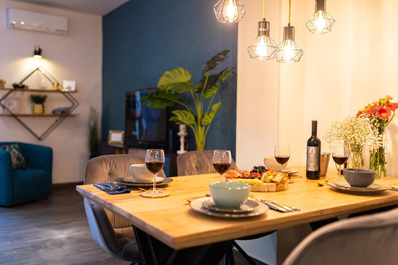 Oasis Luxury Apartment With Terrarce And Jacuzzi Split Eksteriør bilde