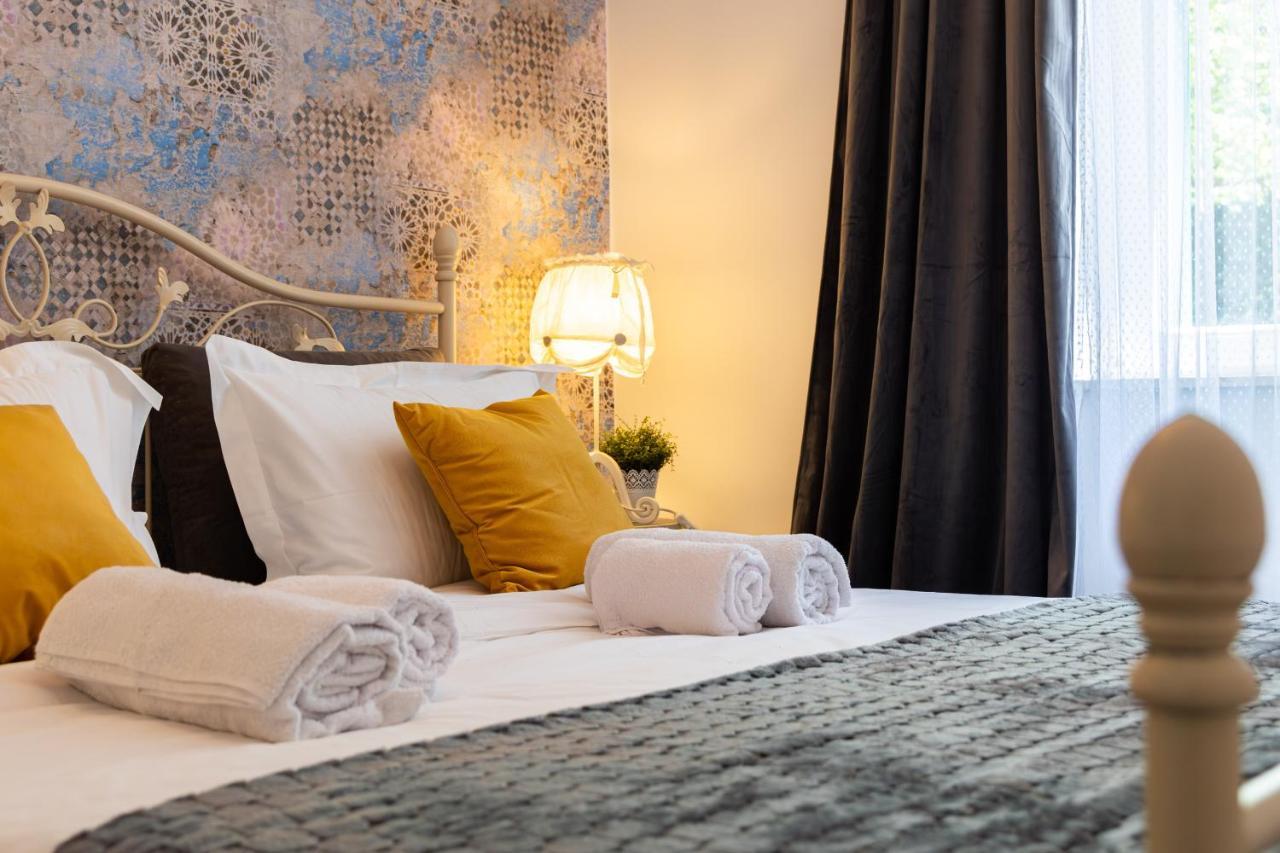 Oasis Luxury Apartment With Terrarce And Jacuzzi Split Eksteriør bilde