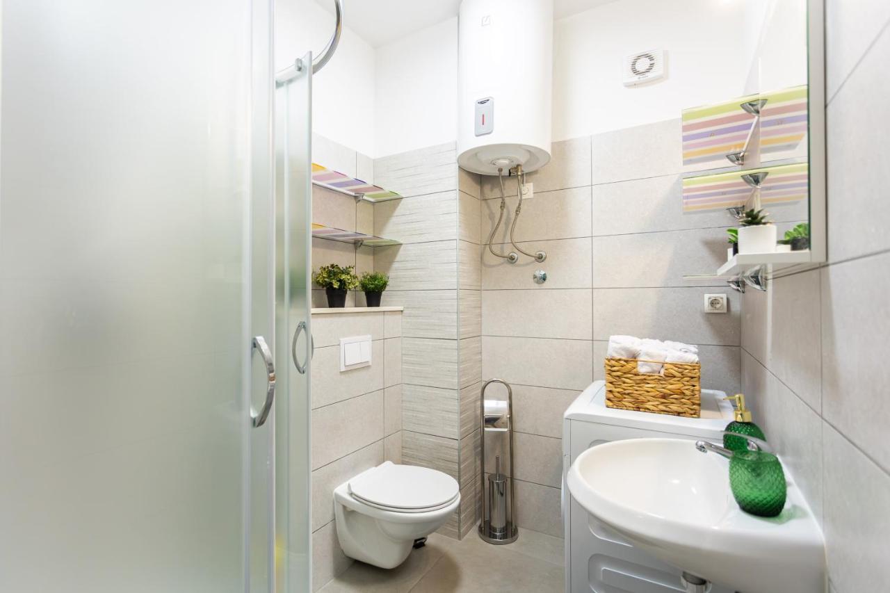 Oasis Luxury Apartment With Terrarce And Jacuzzi Split Eksteriør bilde