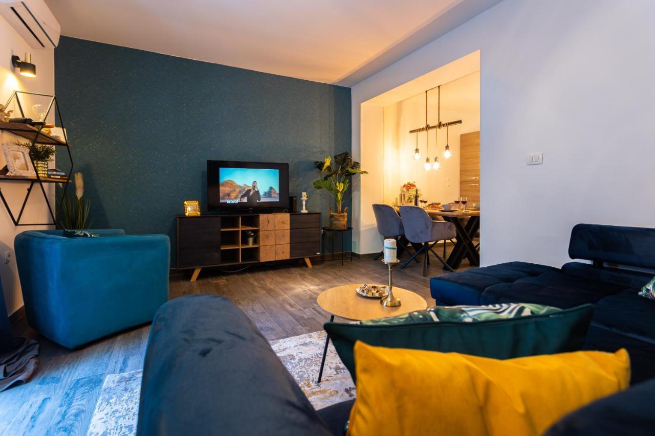 Oasis Luxury Apartment With Terrarce And Jacuzzi Split Eksteriør bilde