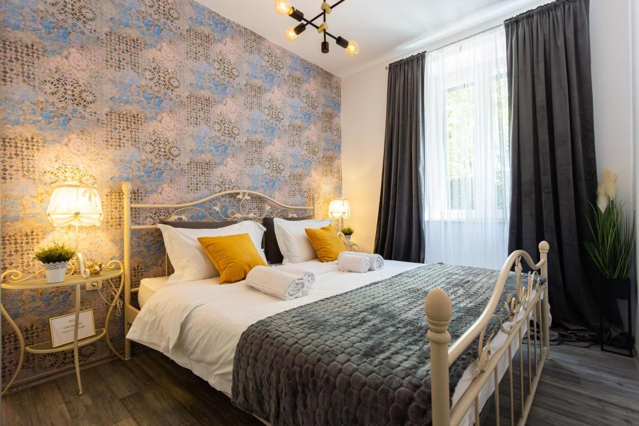 Oasis Luxury Apartment With Terrarce And Jacuzzi Split Eksteriør bilde