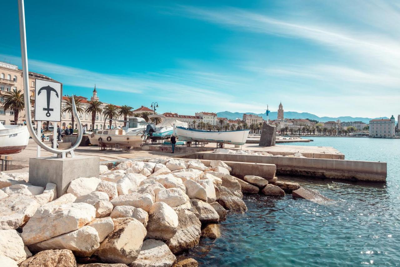 Oasis Luxury Apartment With Terrarce And Jacuzzi Split Eksteriør bilde